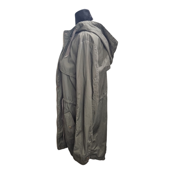 Tobi The Difference Hooded Trench Anorak in Olive - Picture 5 of 13